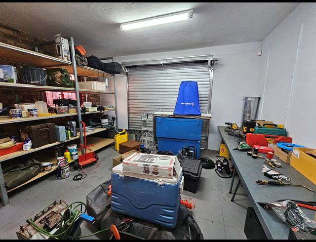 302M² MINI FACTORY FOR SALE IN KYA SANDS